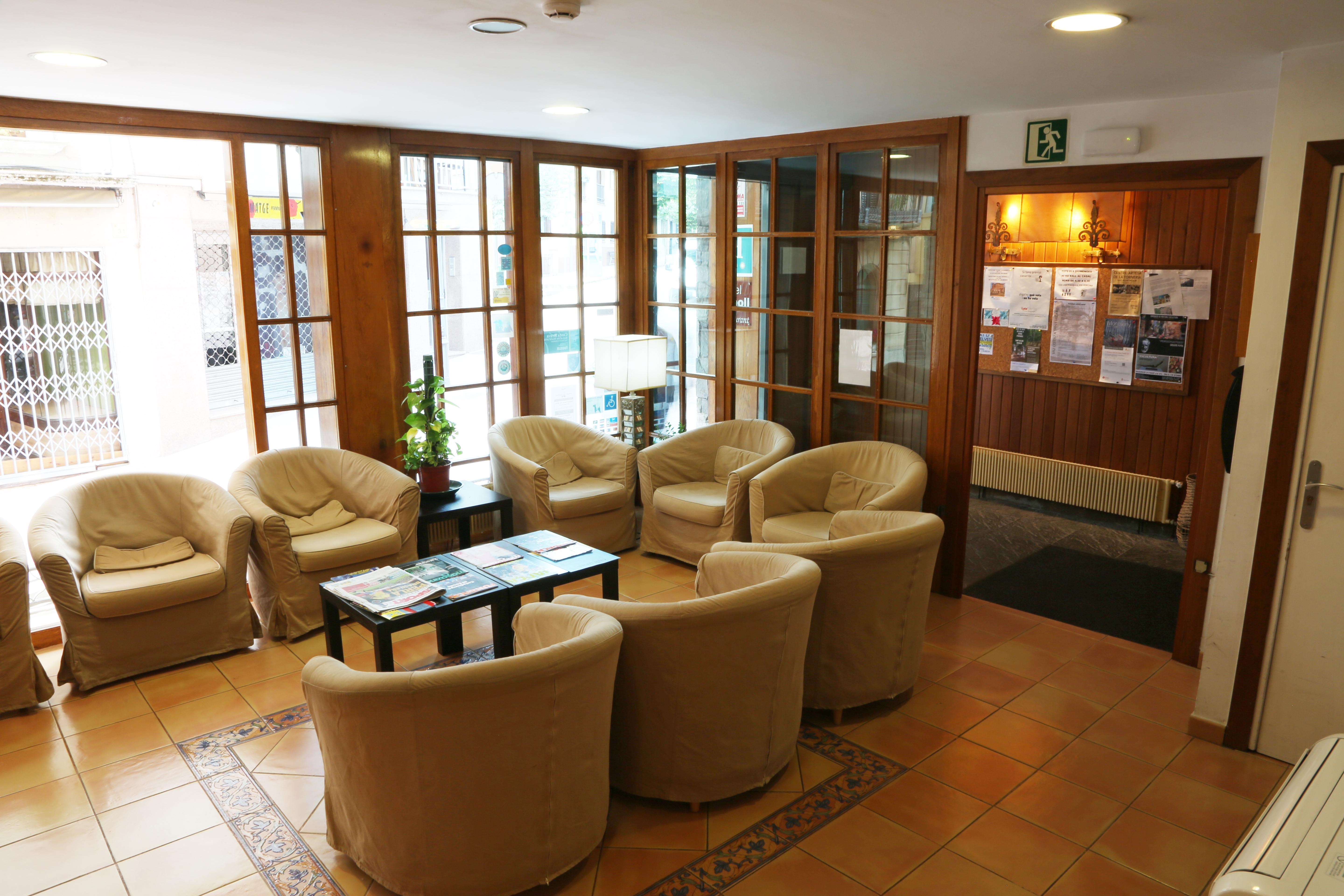 Hotel Ripoll Сант-Илари-Сакальм Экстерьер фото